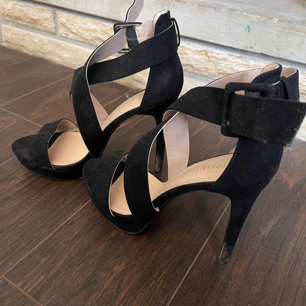 Elegant Black Strappy Heels